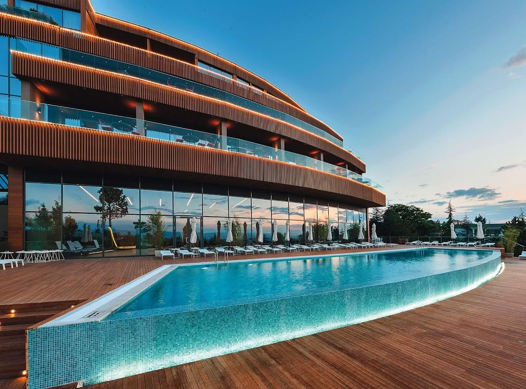 Tasigo Hotels & Resort